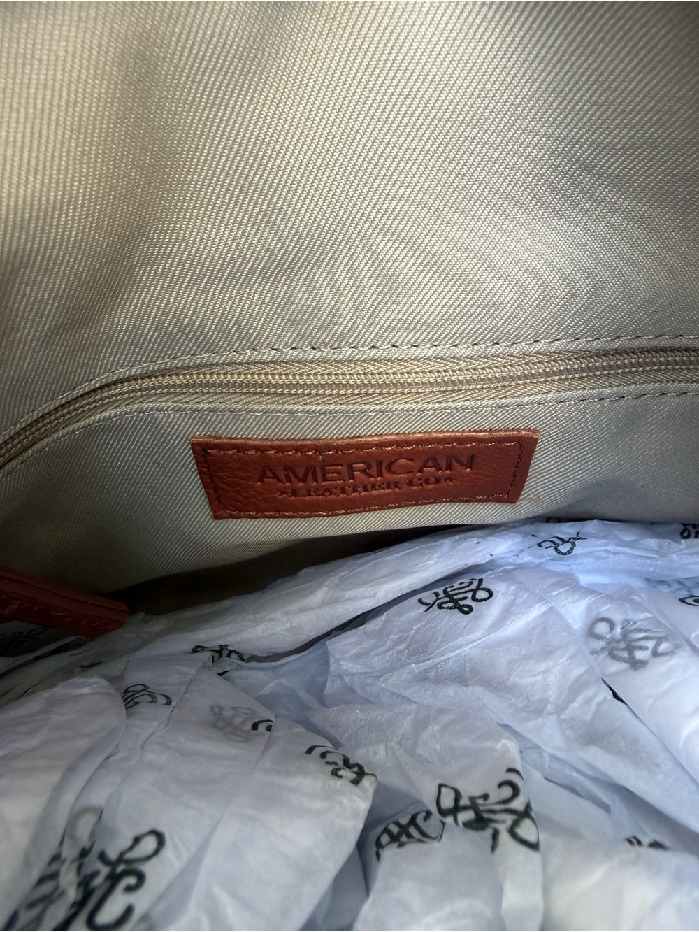 American Leather Company Carrie Hobo Bag NWT - Picture 16 of 16